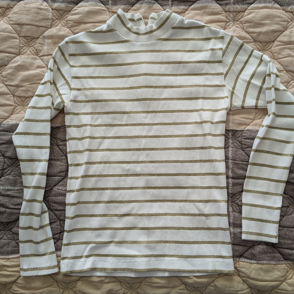 White gold striped long sleeve shirt